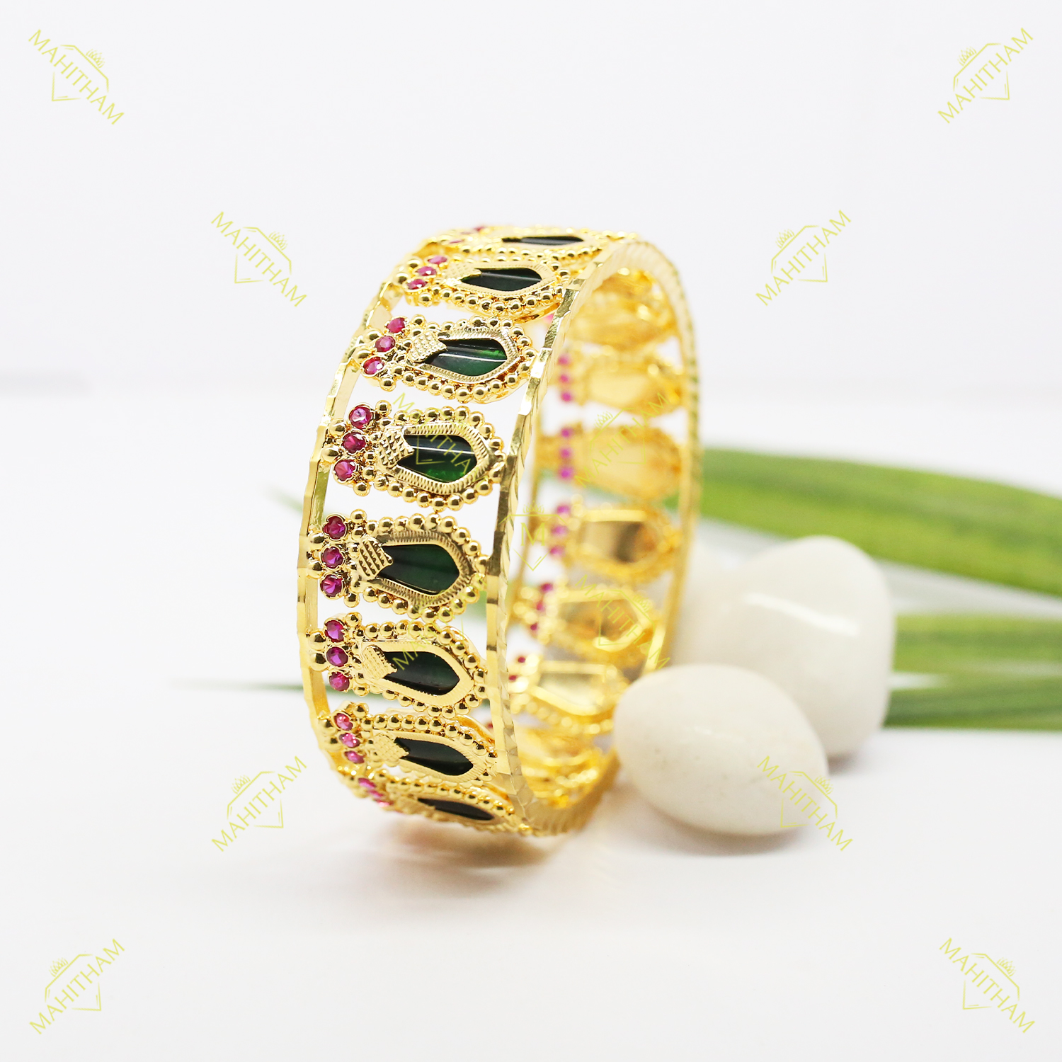 Elegant Green Palakka Kerala kada Bangle Bracelet Ornament Gold plated